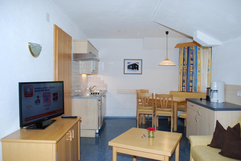 Chasa Monthani Ischgl Chambre photo